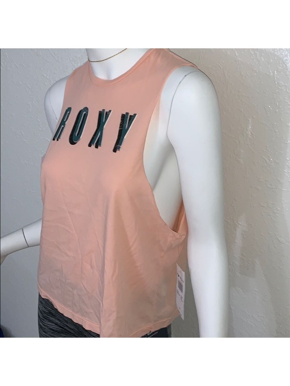 ROXY CANYON CROP MUSCLE TANK PEACH CORAL SIZE MEDIUM - Picture 6 of 9